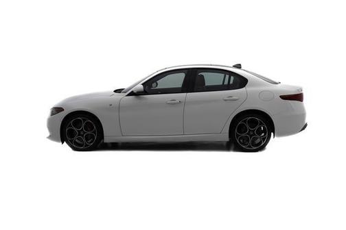 2022 Alfa Romeo Giulia Ti
