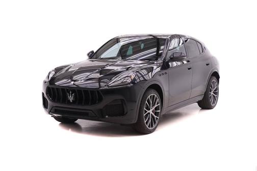 Nero Noctis 2026 Maserati Grecale Modena
