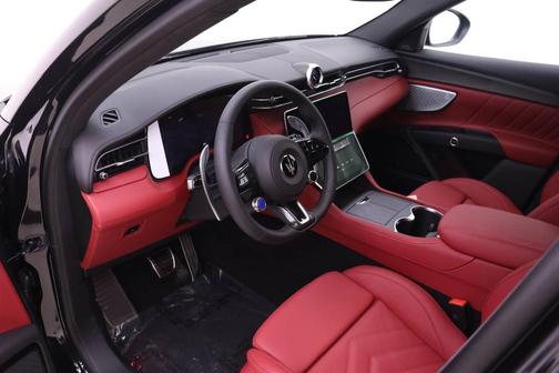 Nero Noctis 2026 Maserati Grecale Modena