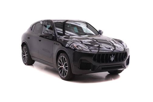Nero Noctis 2026 Maserati Grecale Modena