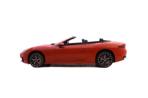 2025 Maserati GranCabrio MODENA