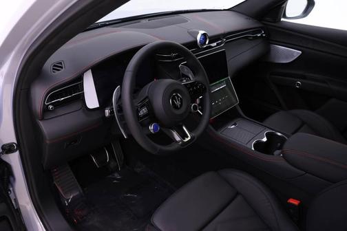 2026 Maserati Grecale Modena