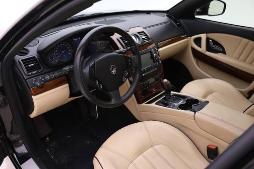 2010 Maserati Quattroporte Base