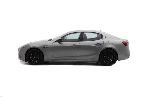 2022 Maserati Ghibli Modena Q4
