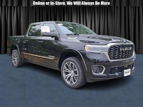 Diamond Black Crystal Pearlcoat 2026 RAM 1500 ST