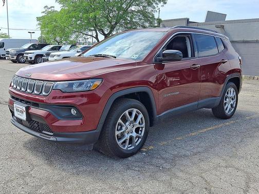 Velvet Red Pearlcoat 2022 Jeep Compass Latitude Lux