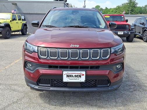 Velvet Red Pearlcoat 2022 Jeep Compass Latitude Lux