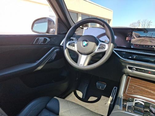Carbon Black Metallic 2026 BMW X6 xDrive40i