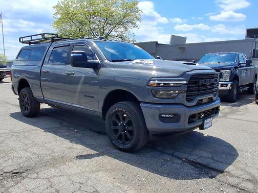 Ceramic Gray Clearcoat 2025 RAM 2500 Laramie Crew Cab 4x4 6'4' Box