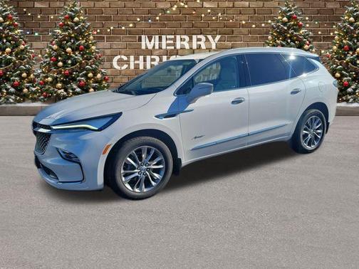 2023 Buick Enclave Avenir AWD