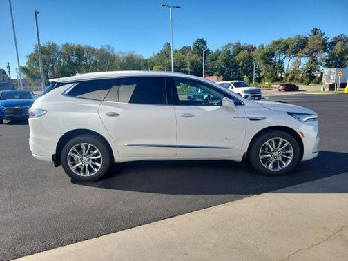 2023 Buick Enclave Avenir AWD
