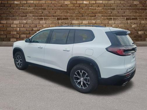 2025 GMC Acadia AWD AT4
