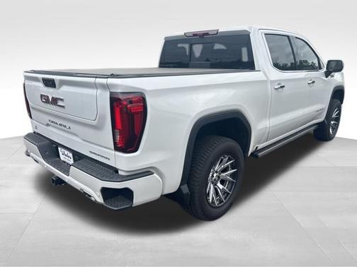 White Frost Tricoat 2025 GMC Sierra 1500 Denali