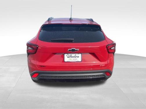 Apex Red 2026 Chevrolet Trax FWD 2RS