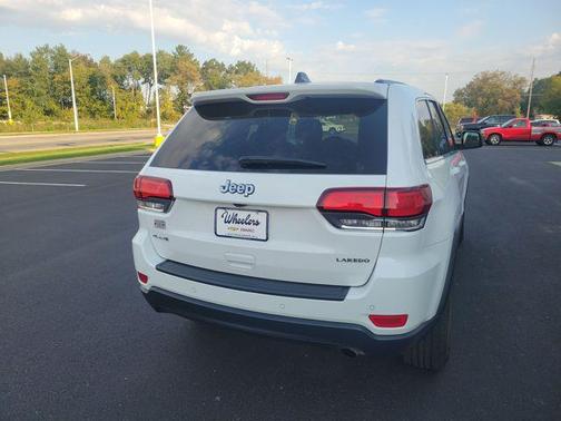 2020 Jeep Grand Cherokee Laredo