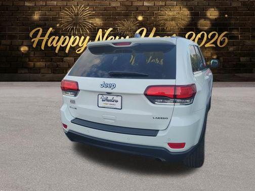 2020 Jeep Grand Cherokee Laredo