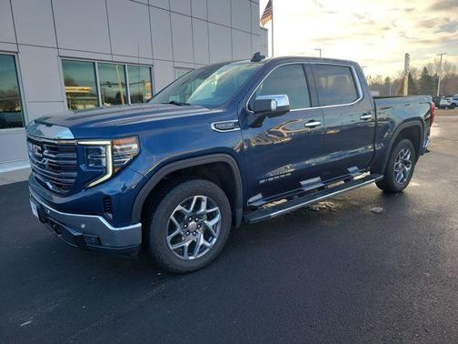 2022 GMC Sierra 1500 SLT