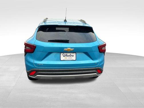 Marina Blue Metallic 2026 Chevrolet Trax LT