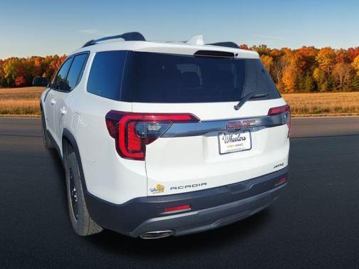 2021 GMC Acadia AWD AT4
