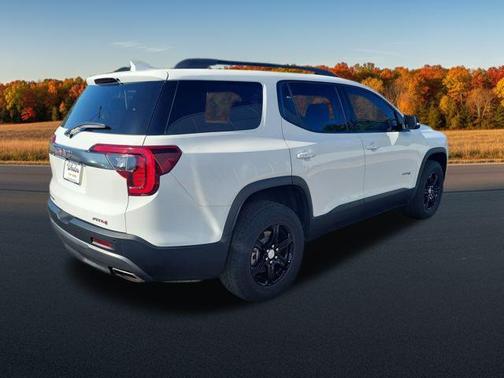 2021 GMC Acadia AWD AT4