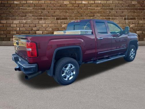 2017 GMC Sierra 2500 SLT