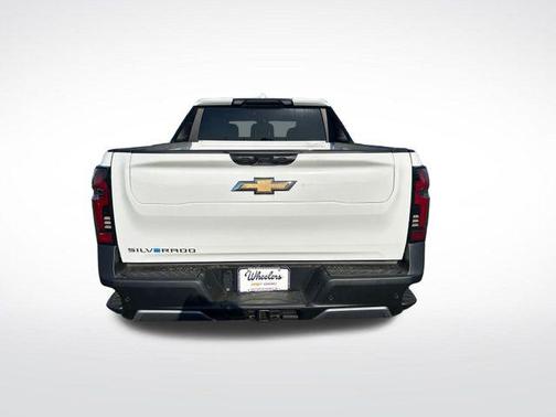 2025 Chevrolet Silverado EV LT