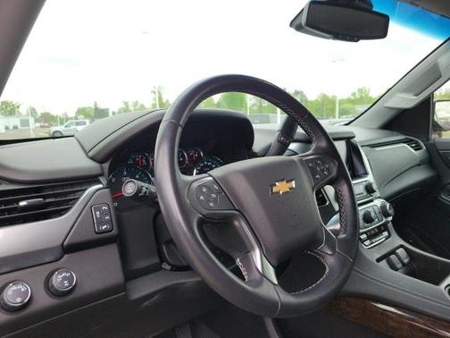 Photo 2 of 21 of 2019 Chevrolet Tahoe LS