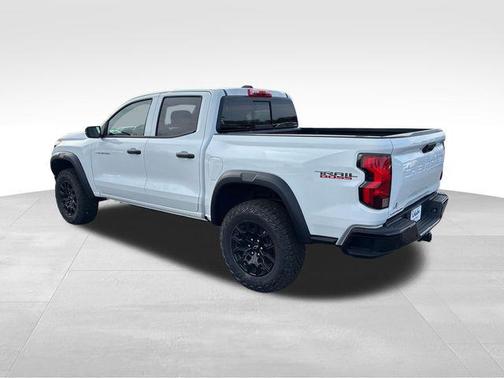 Summit White 2026 Chevrolet Colorado Trail Boss