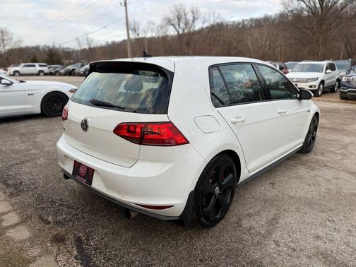 2016 Volkswagen Golf GTI 2.0T Autobahn w/Performance Package 4-Door