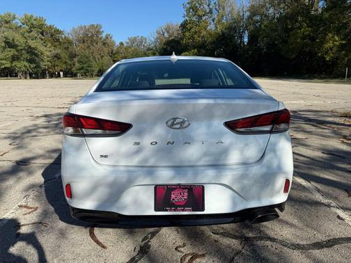2018 Hyundai SONATA SE