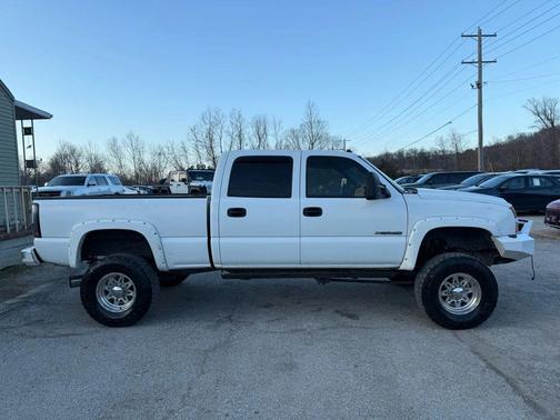 2005 Chevrolet Silverado 2500 LT H/D Crew Cab