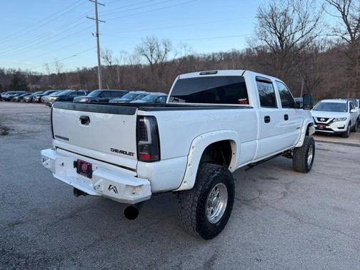 2005 Chevrolet Silverado 2500 LT H/D Crew Cab