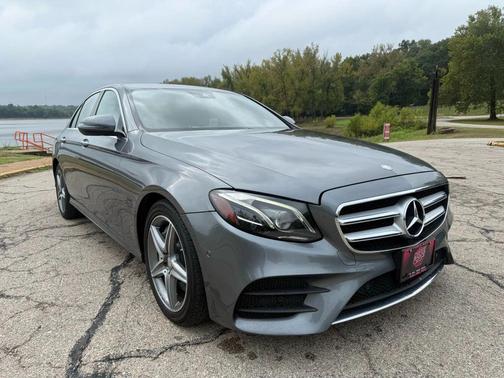 2017 Mercedes-Benz E-Class E 300 4MATIC Sedan 4D