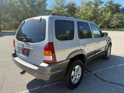 2004 Mazda Tribute ES V6