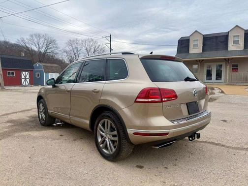 2016 Volkswagen Touareg TDI Lux