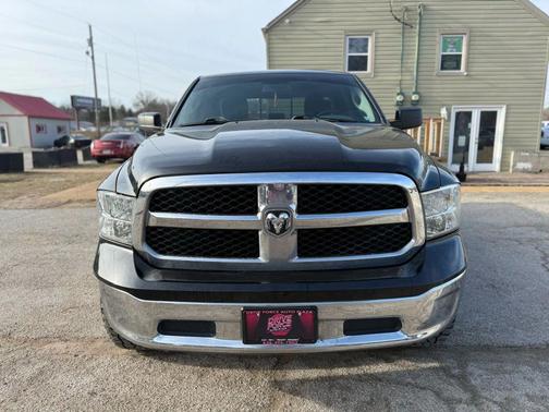 2016 RAM 1500 SLT