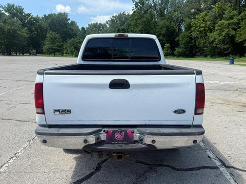 White 2003 Ford F-250 Lariat Crew Cab Super Duty