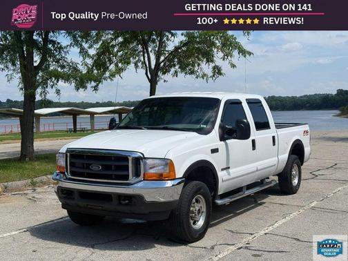 White 2003 Ford F-250 Lariat Crew Cab Super Duty