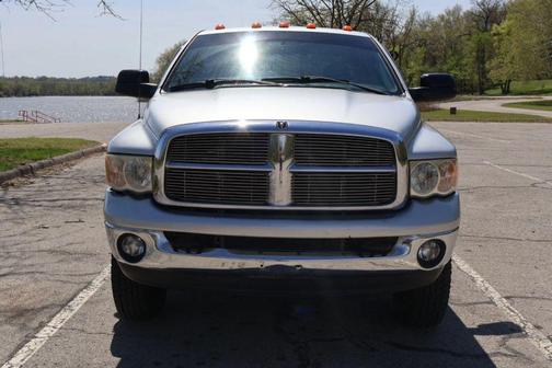 Bright Silver Metallic Clearcoat 2003 Dodge Ram 3500 Quad Cab DRW