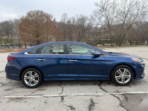 2018 Hyundai SONATA SEL