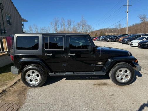 2013 Jeep Wrangler Unlimited Sahara