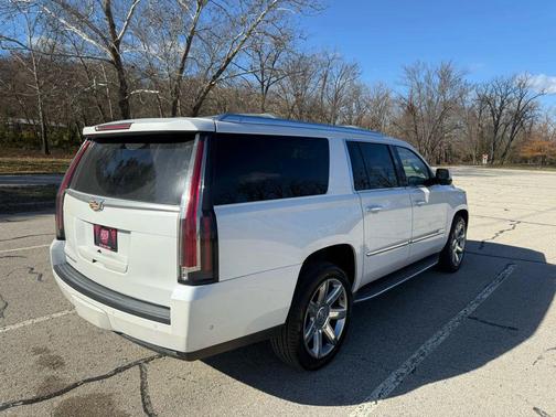 2017 Cadillac Escalade ESV Sport