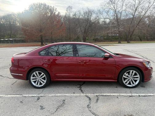 2019 Volkswagen Passat 2.0T Wolfsburg Edition