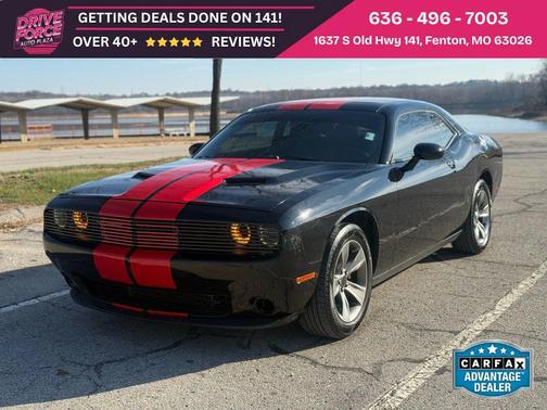 2015 Dodge Challenger SXT