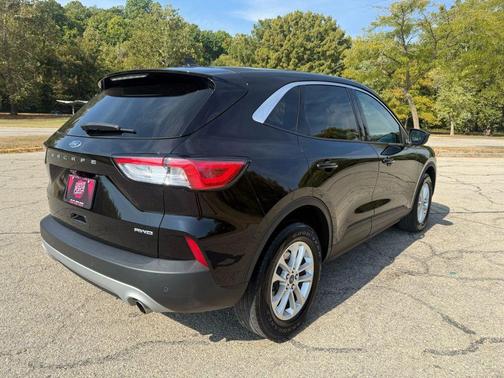 2021 Ford Escape SE