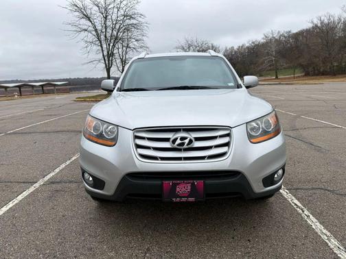 2011 Hyundai SANTA FE SE