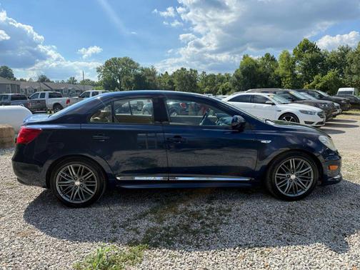 2011 Suzuki Kizashi Sport SLS