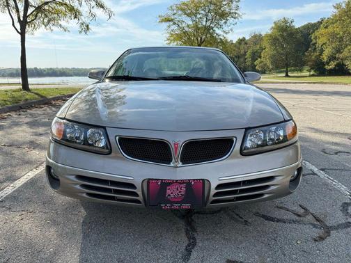 2000 Pontiac Bonneville SE