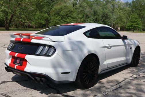 Oxford White 2020 Ford Mustang GT Premium