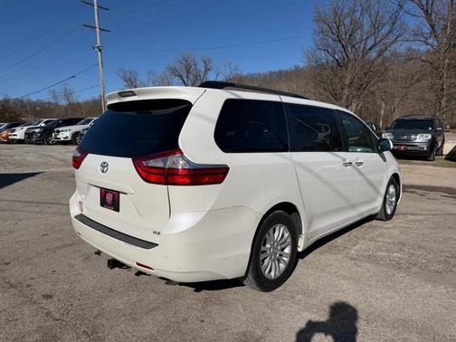 2015 Toyota Sienna XLE Premium